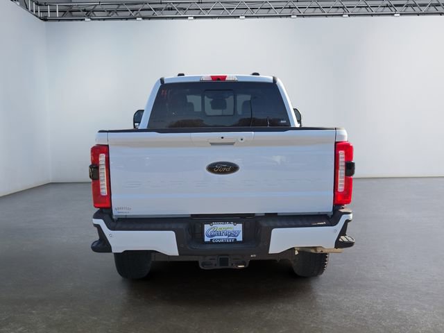 New 2026 Ford F250 Lariat w/ Black Appearance Package image 4