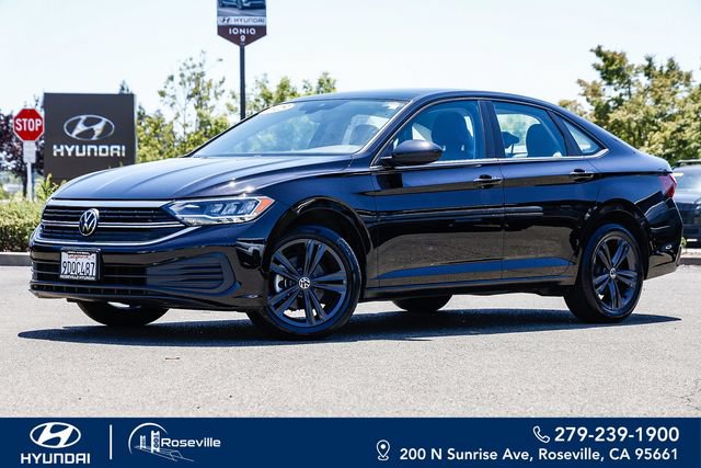 Used 2023 Volkswagen Jetta SE