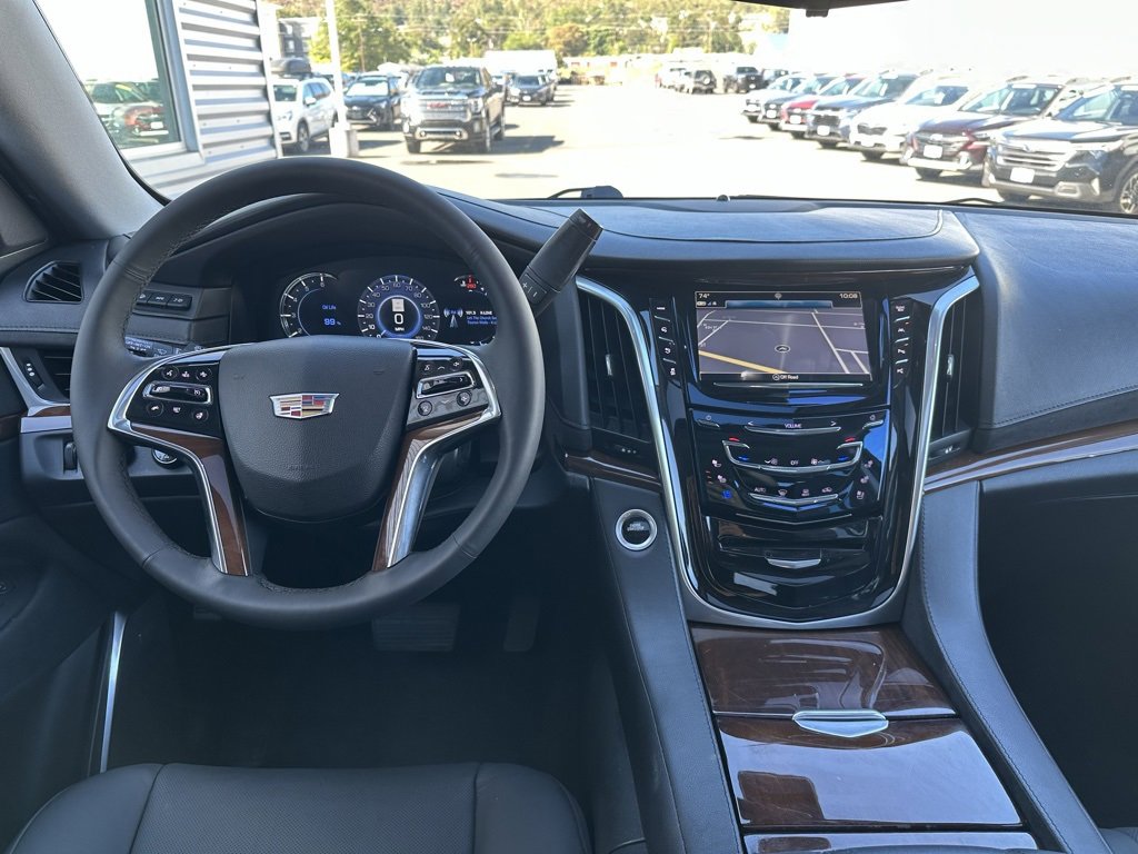 Used 2020 Cadillac Escalade Luxury image 19