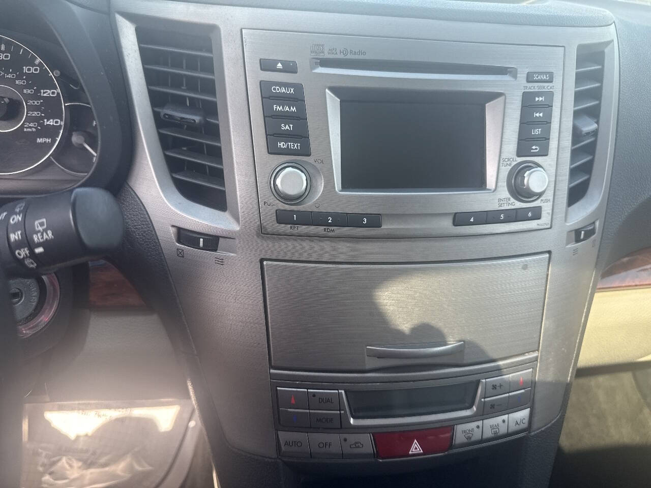 Used 2012 Subaru Outback 2.5i Limited AWD/4WD image 13