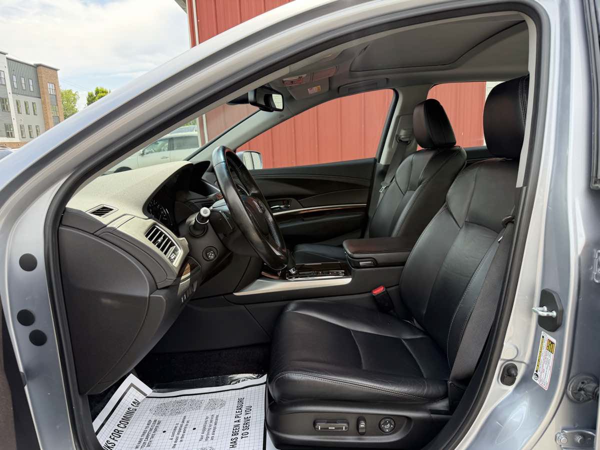 Used 2016 Acura RLX w/ Technology Package FWD image 9