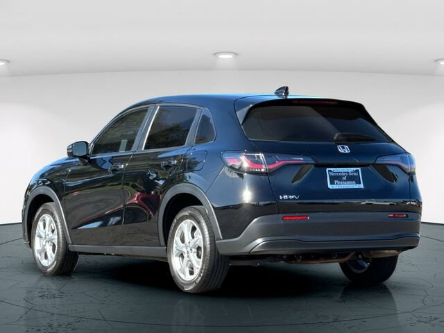 Used 2023 Honda HR-V LX image 4