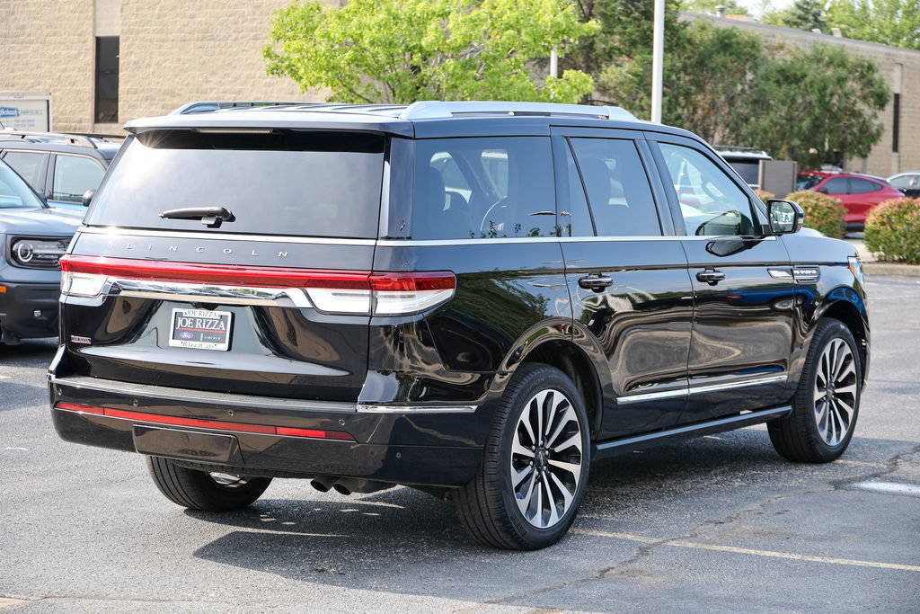 Certified 2022 Lincoln Navigator Reserve AWD/4WD image 24