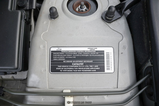 Used 1999 Jaguar XK8 Convertible image 26