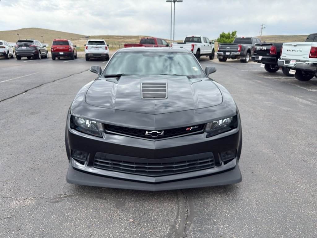 Used 2015 Chevrolet Camaro Z/28 RWD image 2