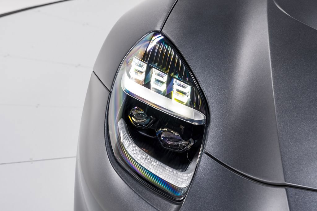 Used 2025 Aston Martin Vanquish image 39