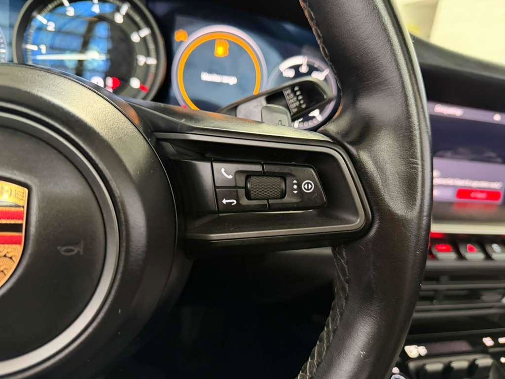 Used 2020 Porsche 911 Carrera 4S AWD/4WD image 35