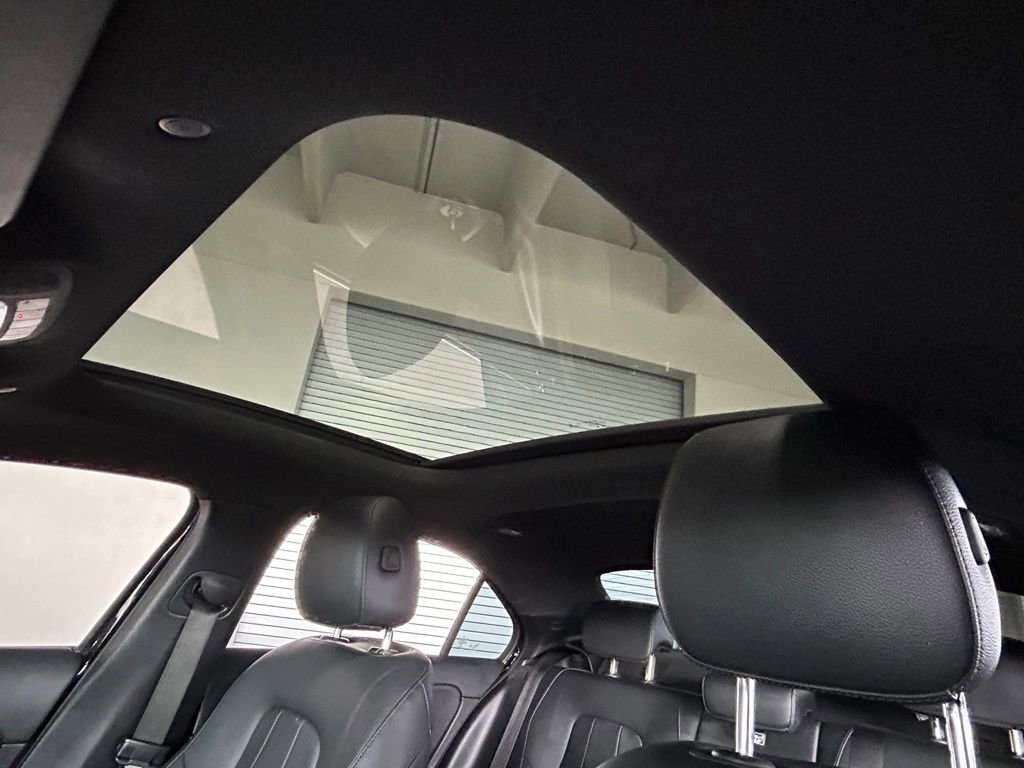 Used 2020 Mercedes-Benz A 220 image 13