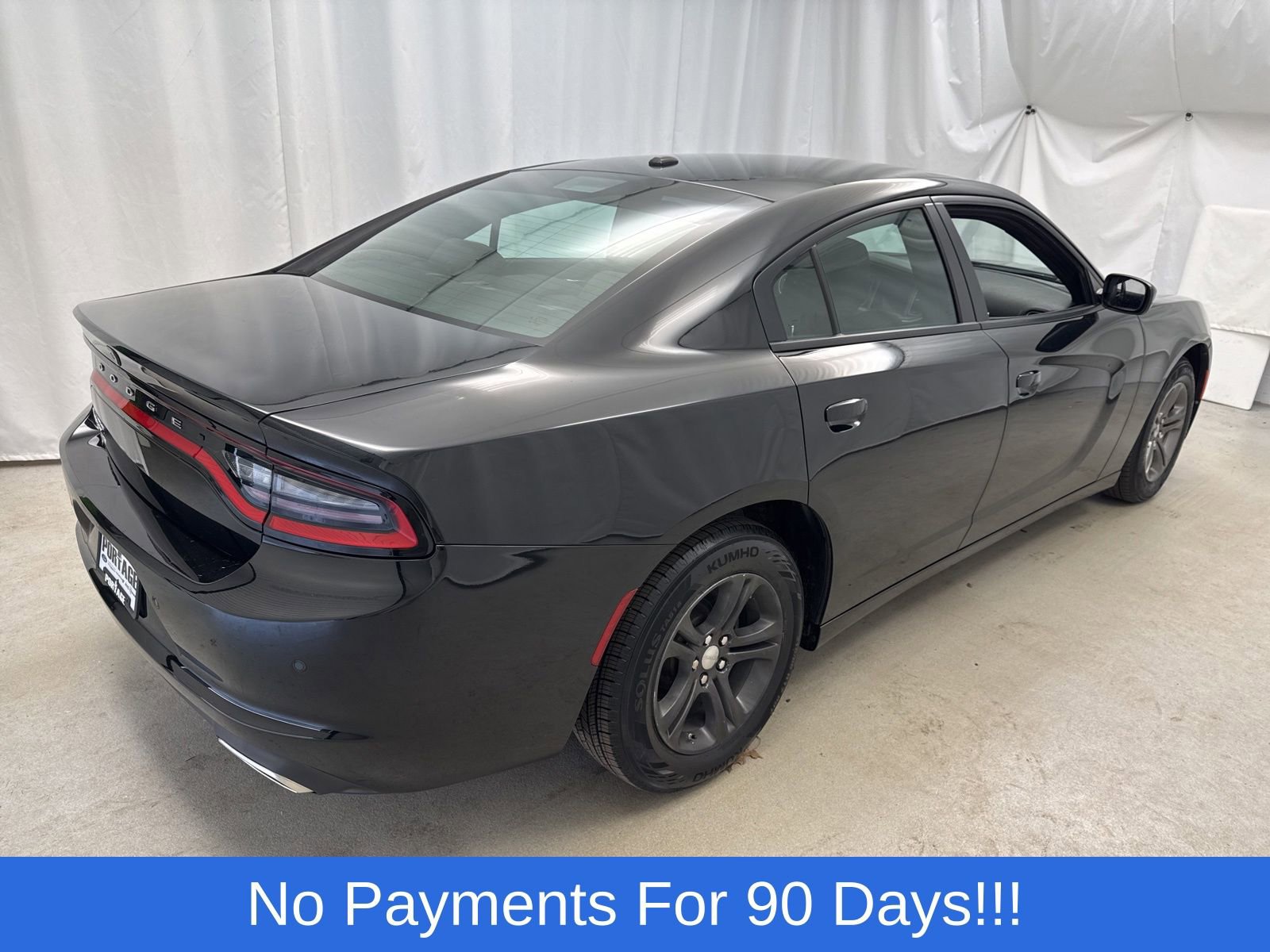 Used 2022 Dodge Charger SXT image 3