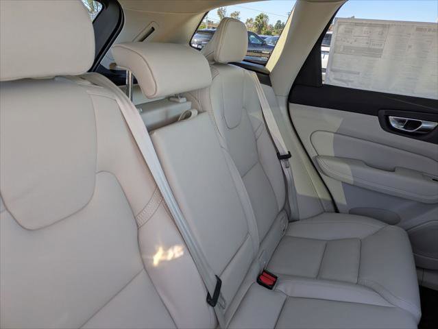 New 2026 Volvo XC60 T8 Ultra w/ Protection Package Premier image 13