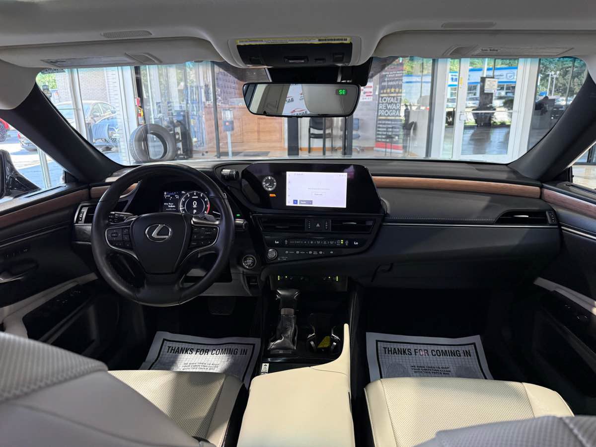 Used 2024 Lexus ES 350 w/ Premium Package FWD image 22