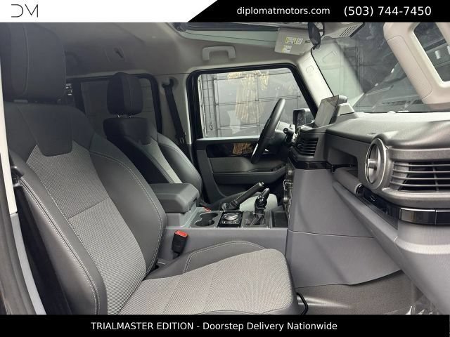 Used 2024 INEOS Grenadier Station Wagon AWD/4WD image 19