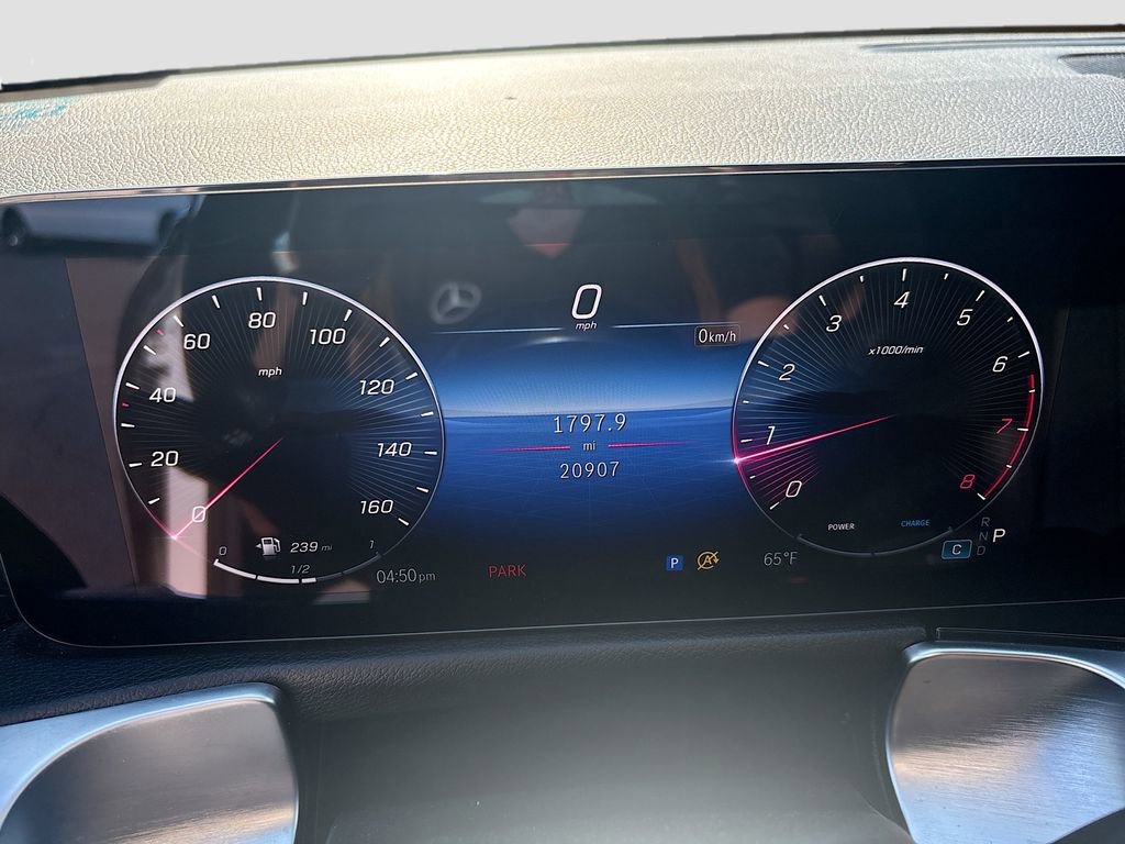 Used 2024 Mercedes-Benz GLB 250 image 42