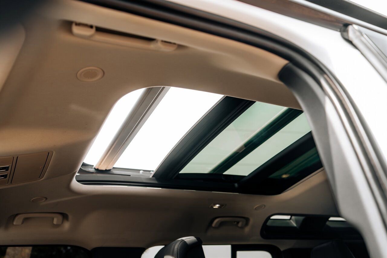 Used 2022 Land Rover Defender 110 X-Dynamic HSE image 34