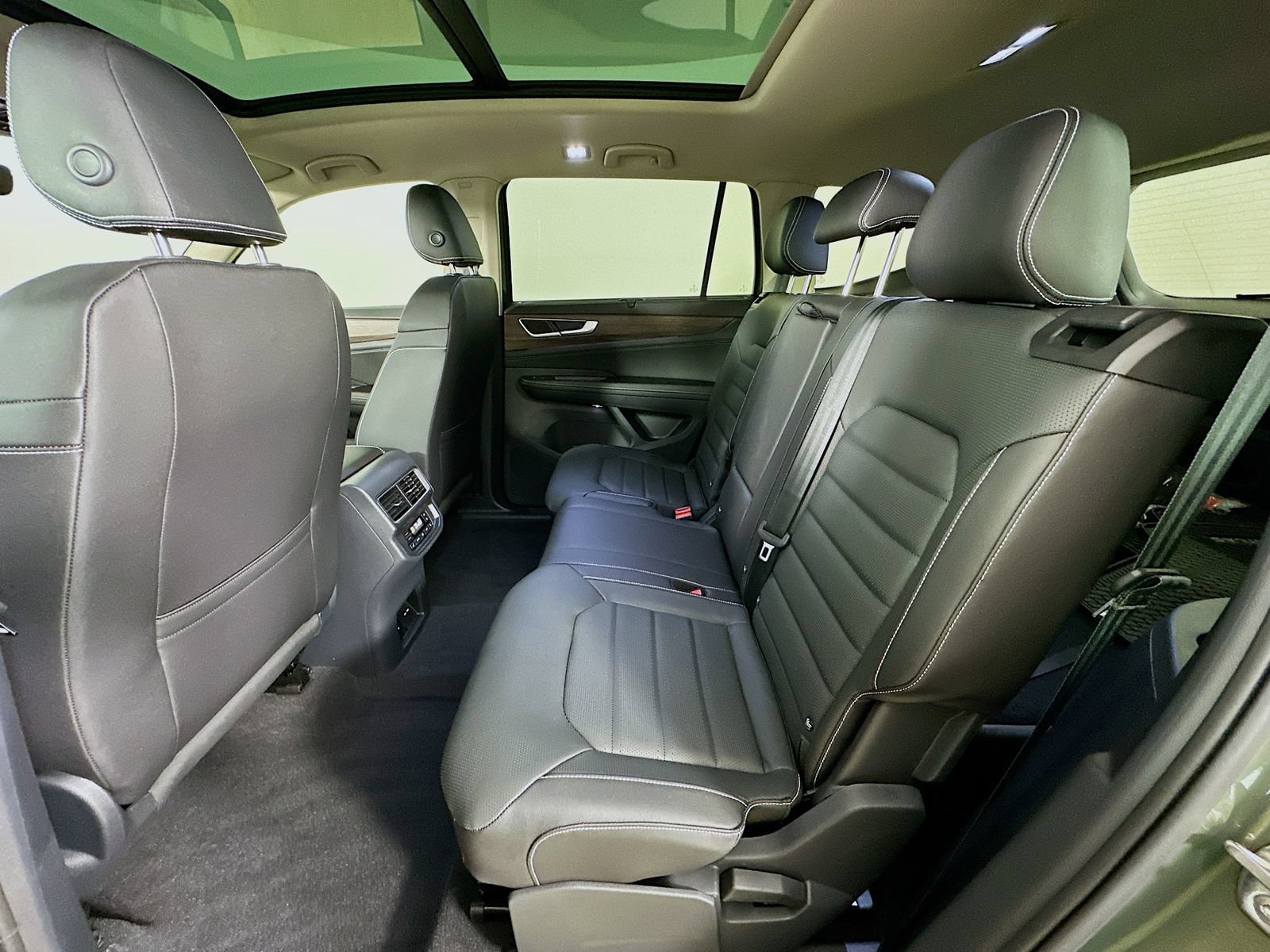 New 2026 Volkswagen Atlas SEL AWD/4WD image 38