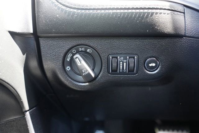 Used 2023 Dodge Charger R/T w/ Plus Group RWD image 21
