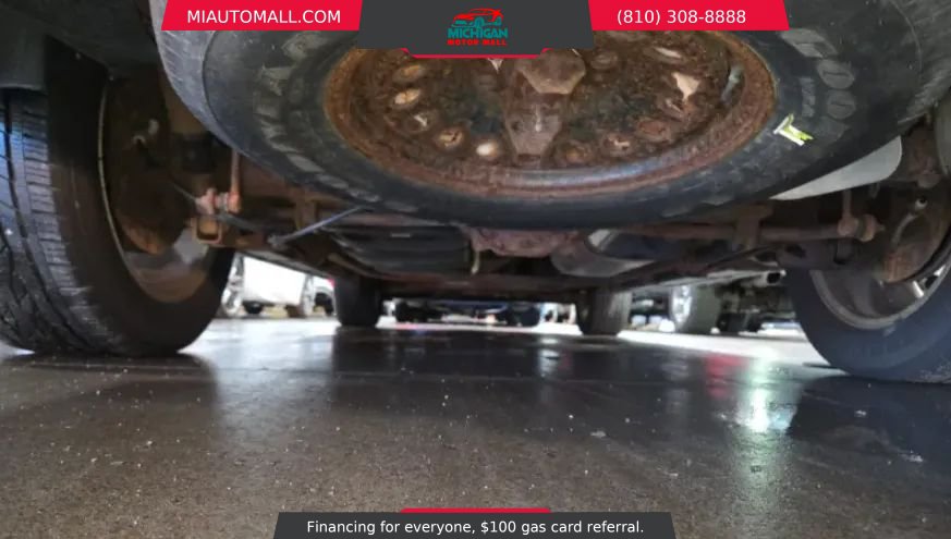 Used 2011 Chevrolet Suburban LTZ AWD/4WD image 28