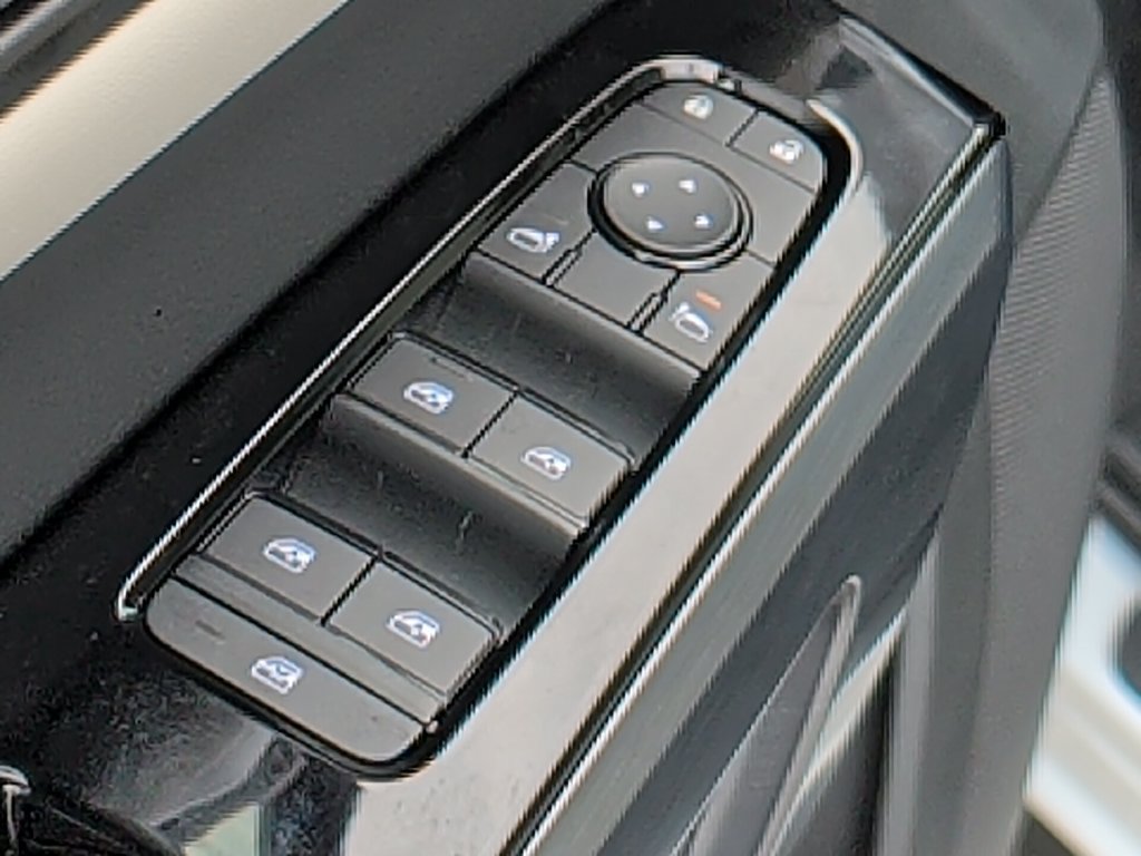 New 2026 Nissan Pathfinder SL FWD image 19