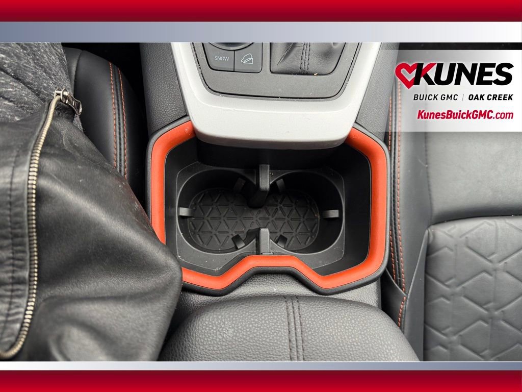 Used 2024 Toyota RAV4 Adventure image 24