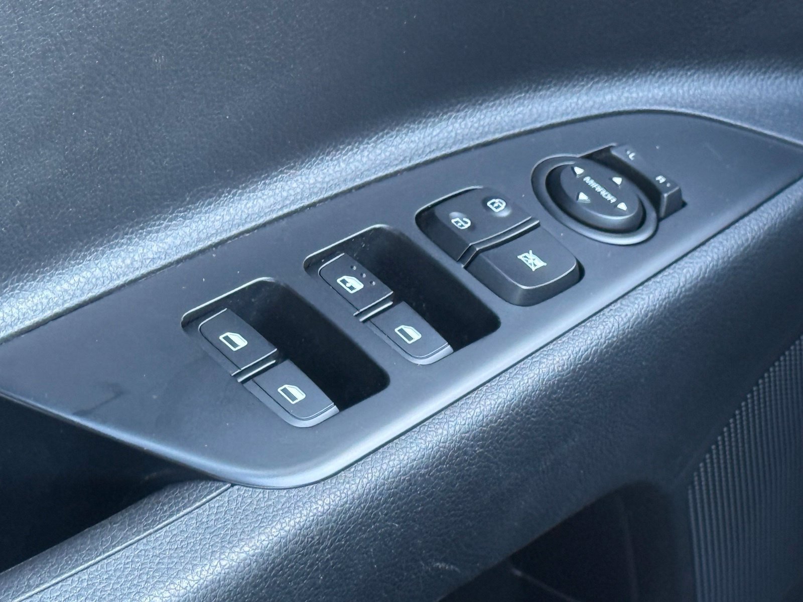Used 2020 Kia Rio S FWD image 35