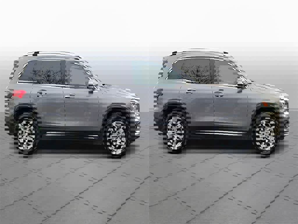 Used 2021 Mercedes-Benz GLB 250 4MATIC image 25