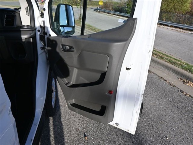 Used 2023 Ford Transit 350 XLT image 15