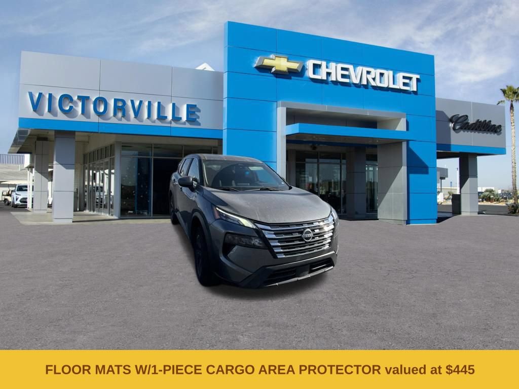 Used 2024 Nissan Rogue SV FWD image 3