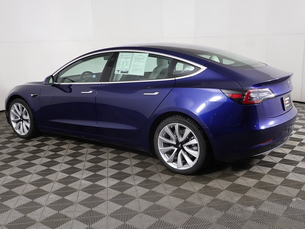 Used 2019 Tesla Model 3 Standard Range Plus image 11