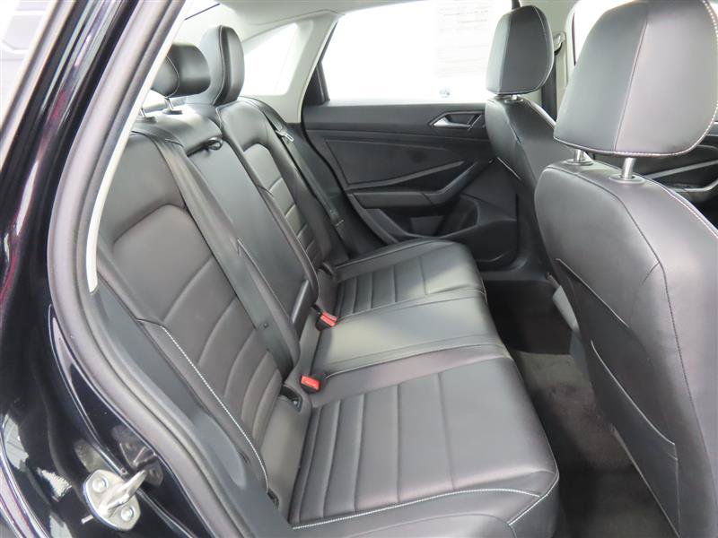 Used 2024 Volkswagen Jetta SE FWD image 28