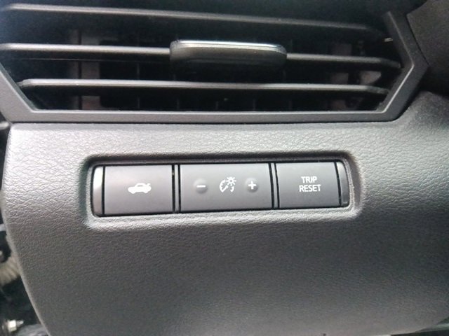 Used 2024 Nissan Altima 2.5 SV image 17