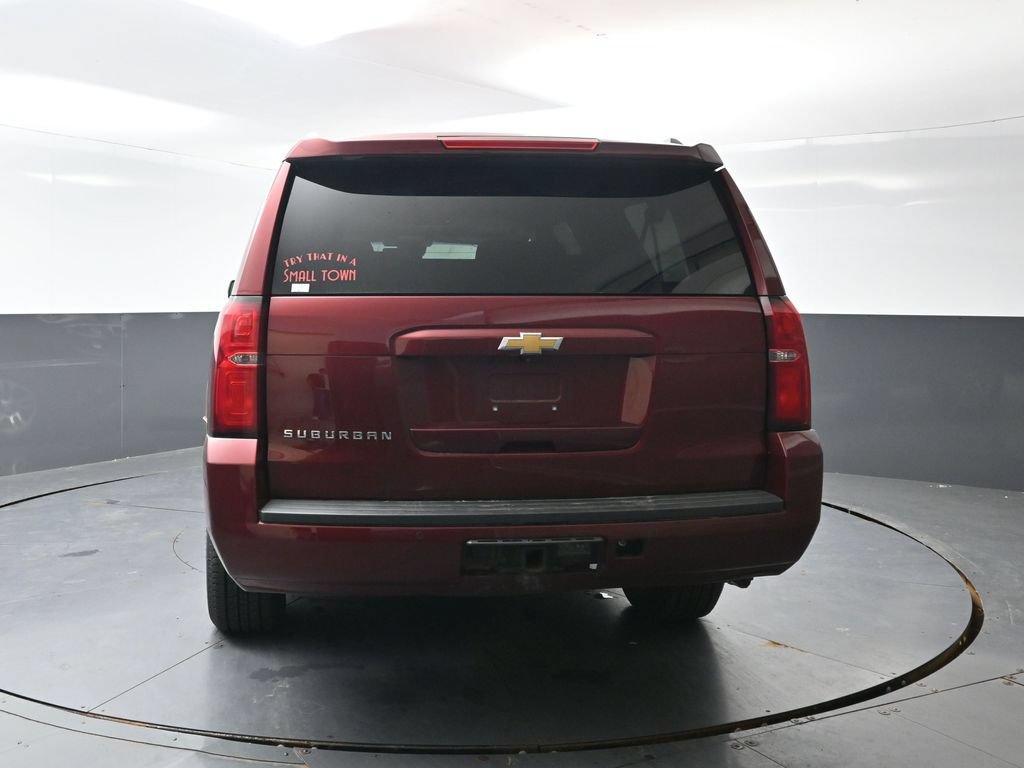 Used 2016 Chevrolet Suburban LT w/ Luxury Package AWD/4WD image 8