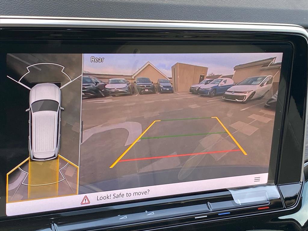 New 2026 Volkswagen Atlas SEL Premium R-Line image 11