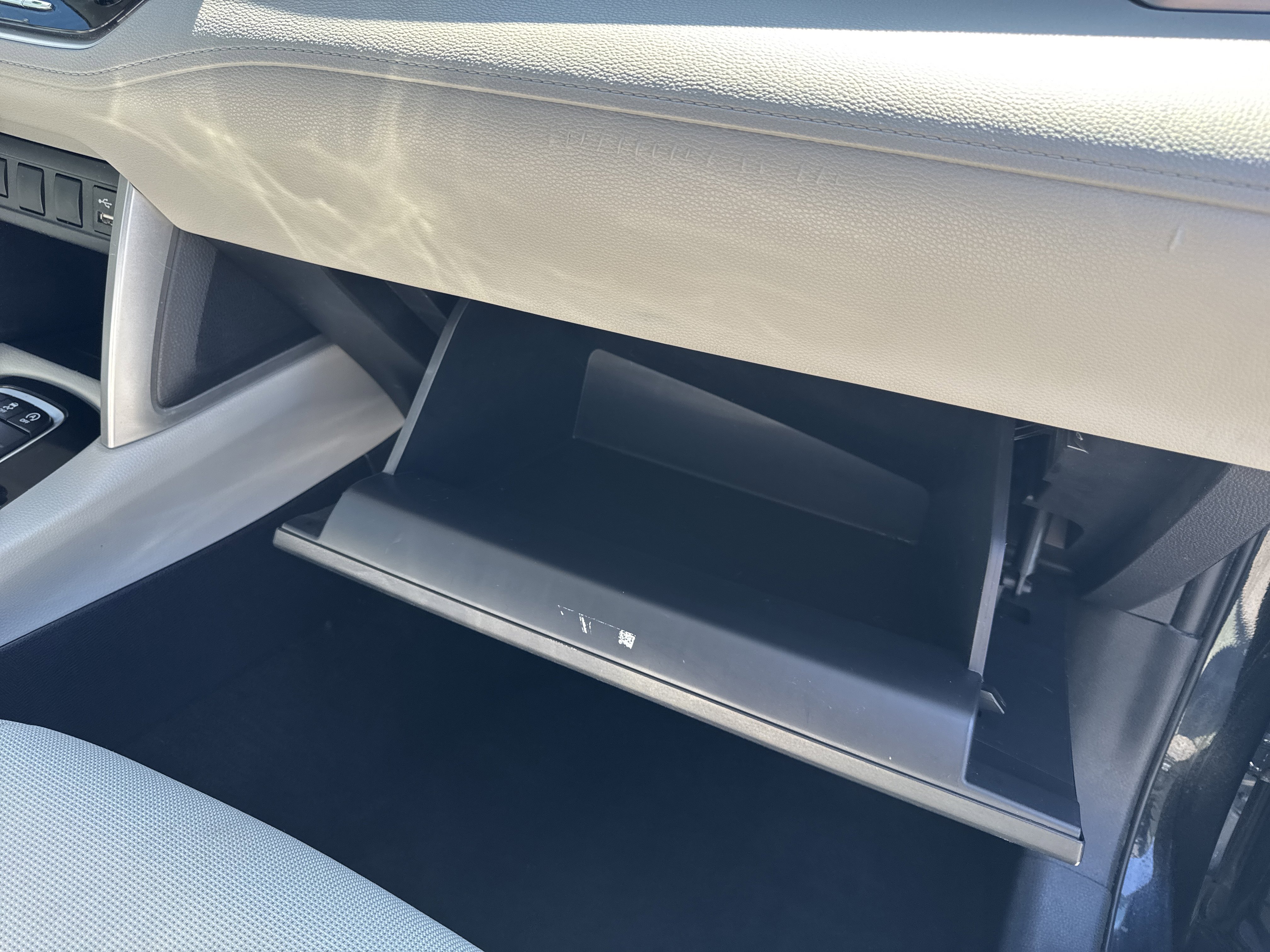 Used 2022 Toyota Corolla Cross LE w/ Moonroof Package image 31