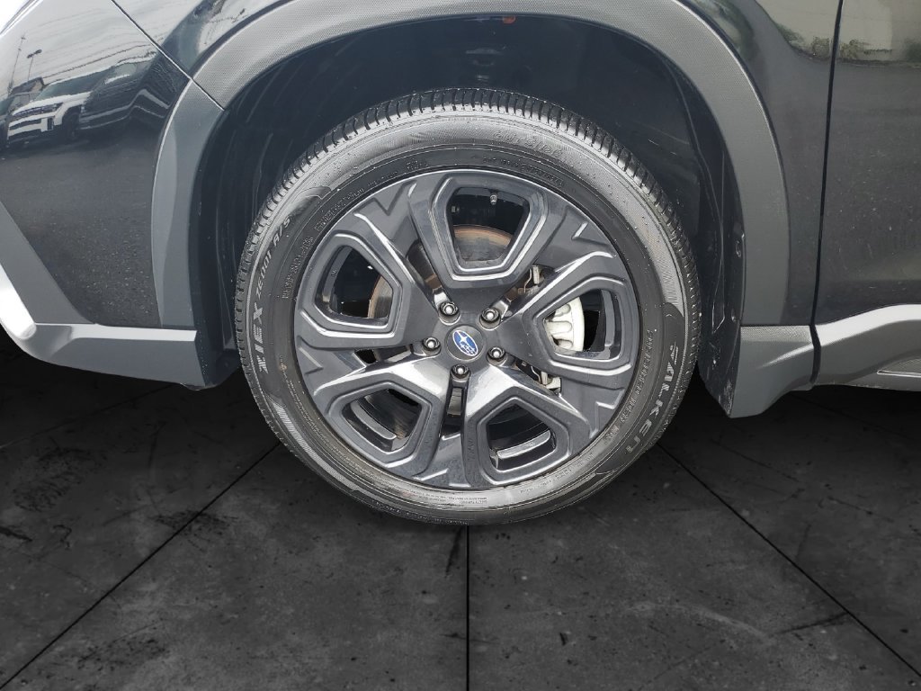 Certified 2025 Subaru Ascent Onyx Edition AWD/4WD image 14