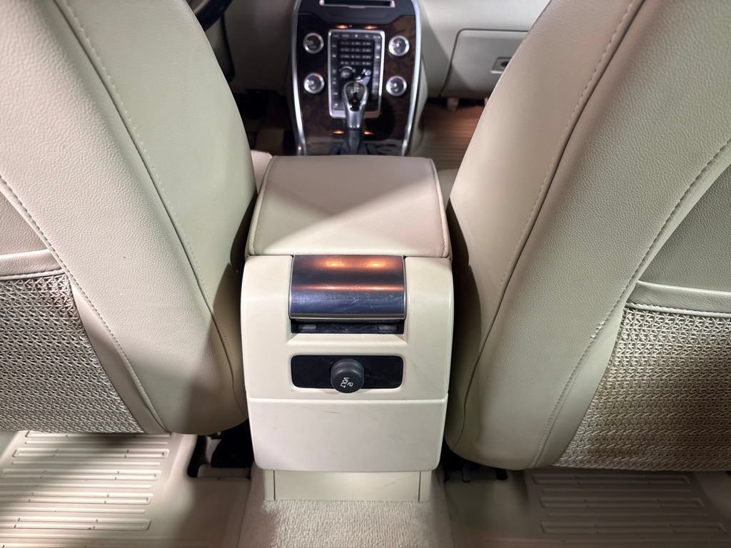 Used 2016 Volvo XC70 T5 Premier w/ Proximity Package AWD/4WD image 28
