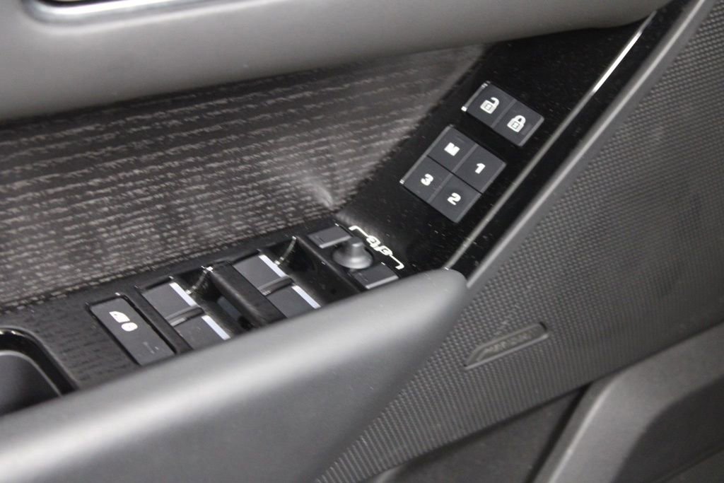 Used 2024 Land Rover Range Rover Velar Dynamic HSE image 22