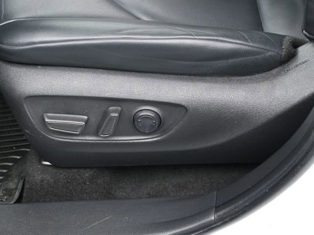 Certified 2023 Toyota Highlander XLE image 25