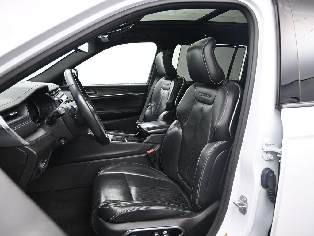 Used 2021 Jeep Grand Cherokee L Overland w/ Advanced Protech Group III image 24