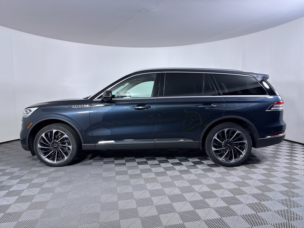 Used 2024 Lincoln Aviator Reserve w/ Equipment Group 201A AWD/4WD image 12