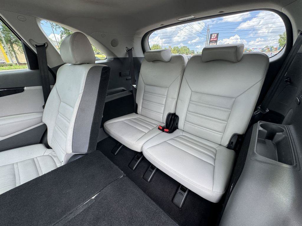 Used 2018 Kia Sorento SX FWD image 9