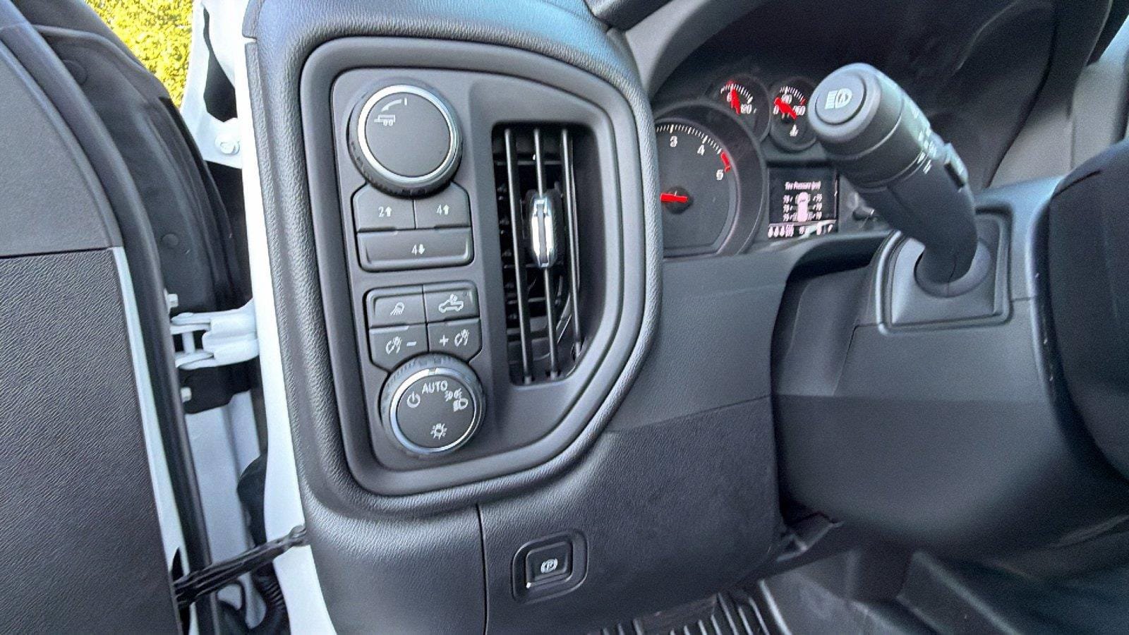 New 2026 Chevrolet Silverado 3500 W/T AWD/4WD image 25