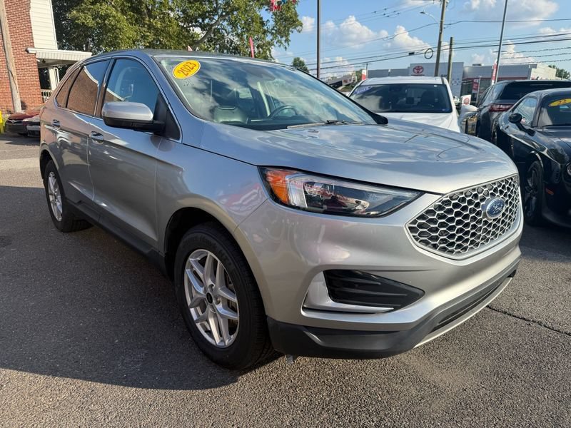 Used 2023 Ford Edge SEL AWD/4WD image 5