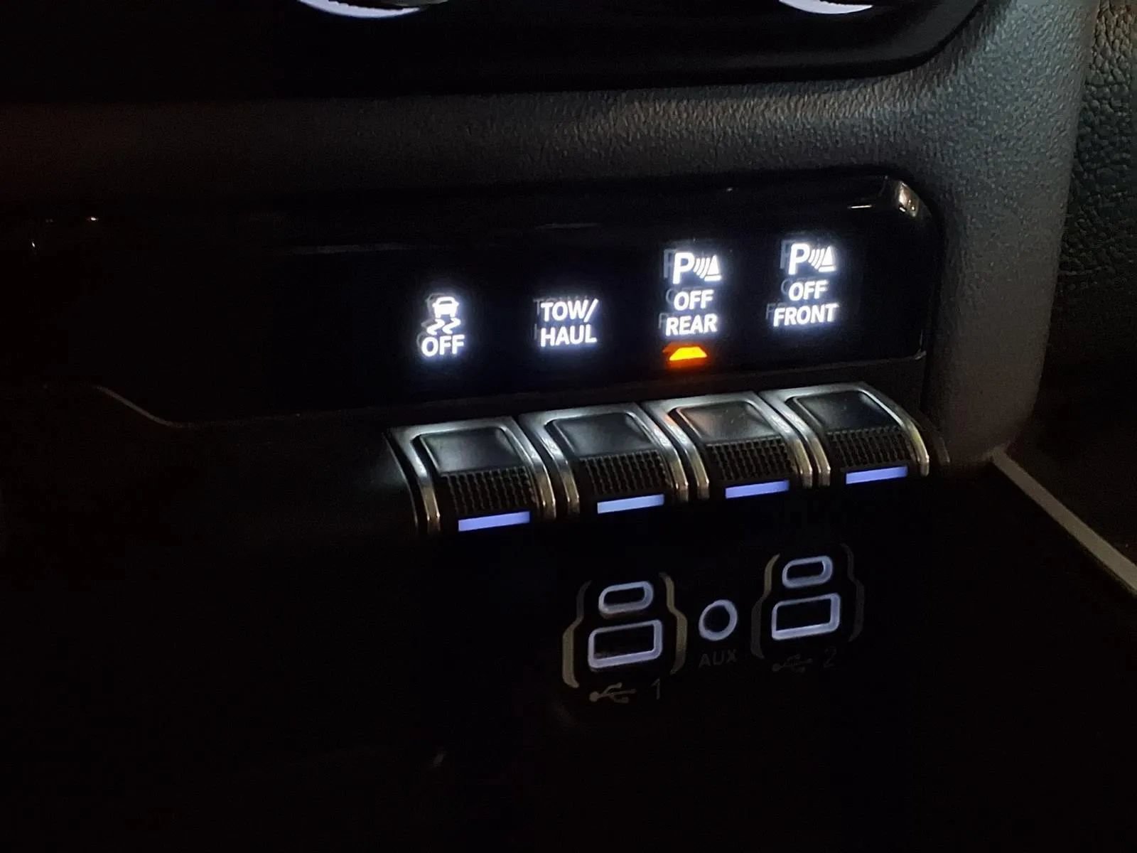 Used 2020 RAM 1500 Big Horn AWD/4WD image 19
