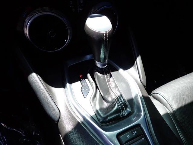 Used 2017 Chevrolet Camaro LT RWD image 18