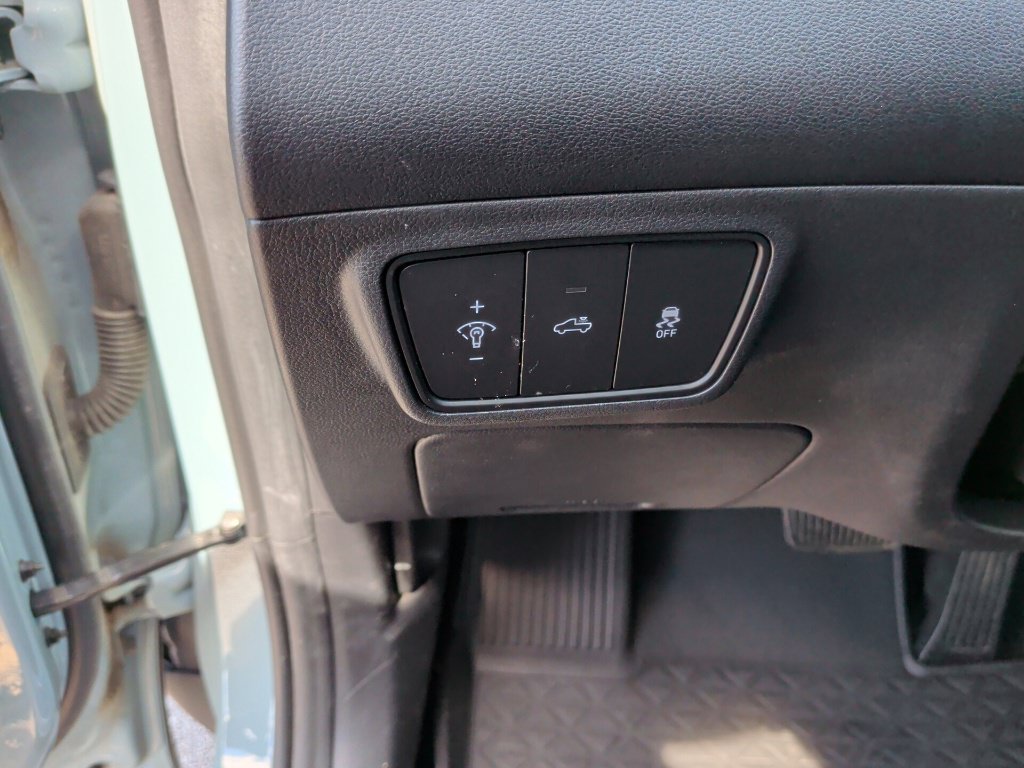Used 2023 Hyundai Santa Cruz SEL w/ Activity Package FWD image 15