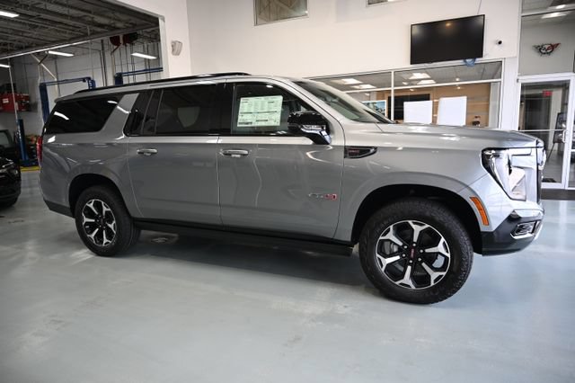 New 2026 GMC Yukon XL AT4 w/ AT4 Premium Package AWD/4WD image 4