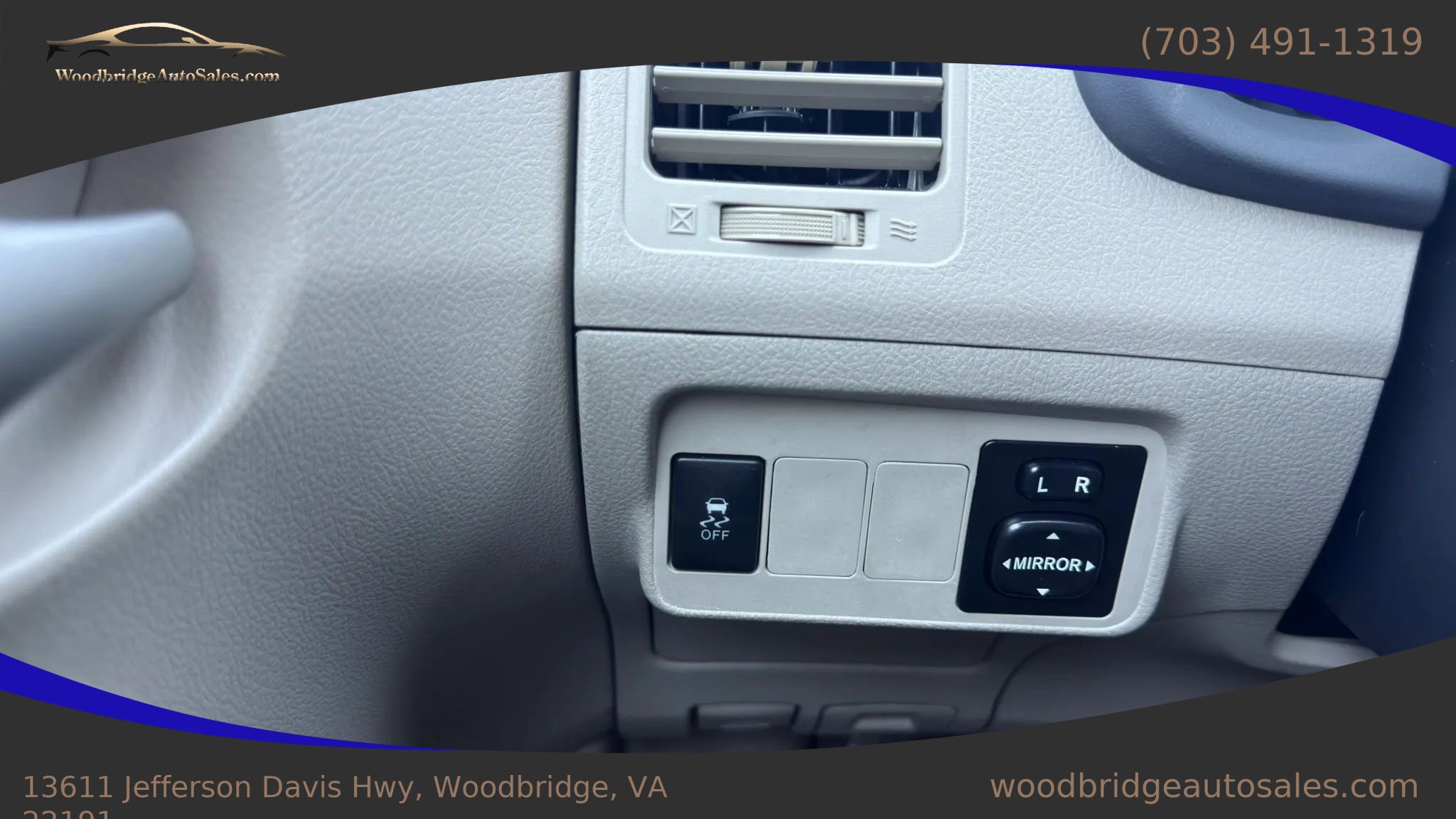 Used 2013 Toyota Corolla LE FWD image 27