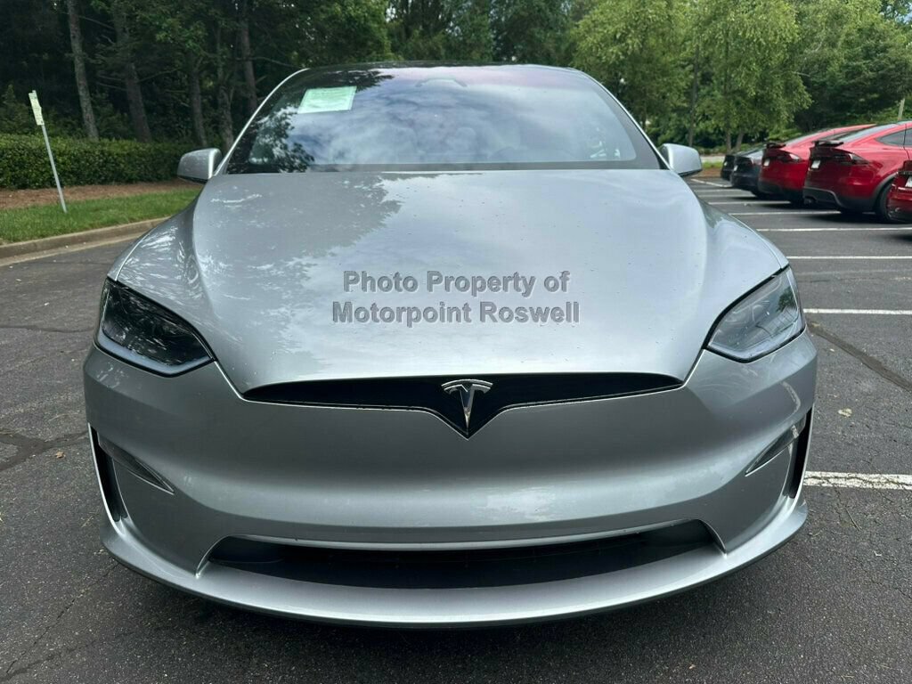 Used 2025 Tesla Model X AWD/4WD image 3
