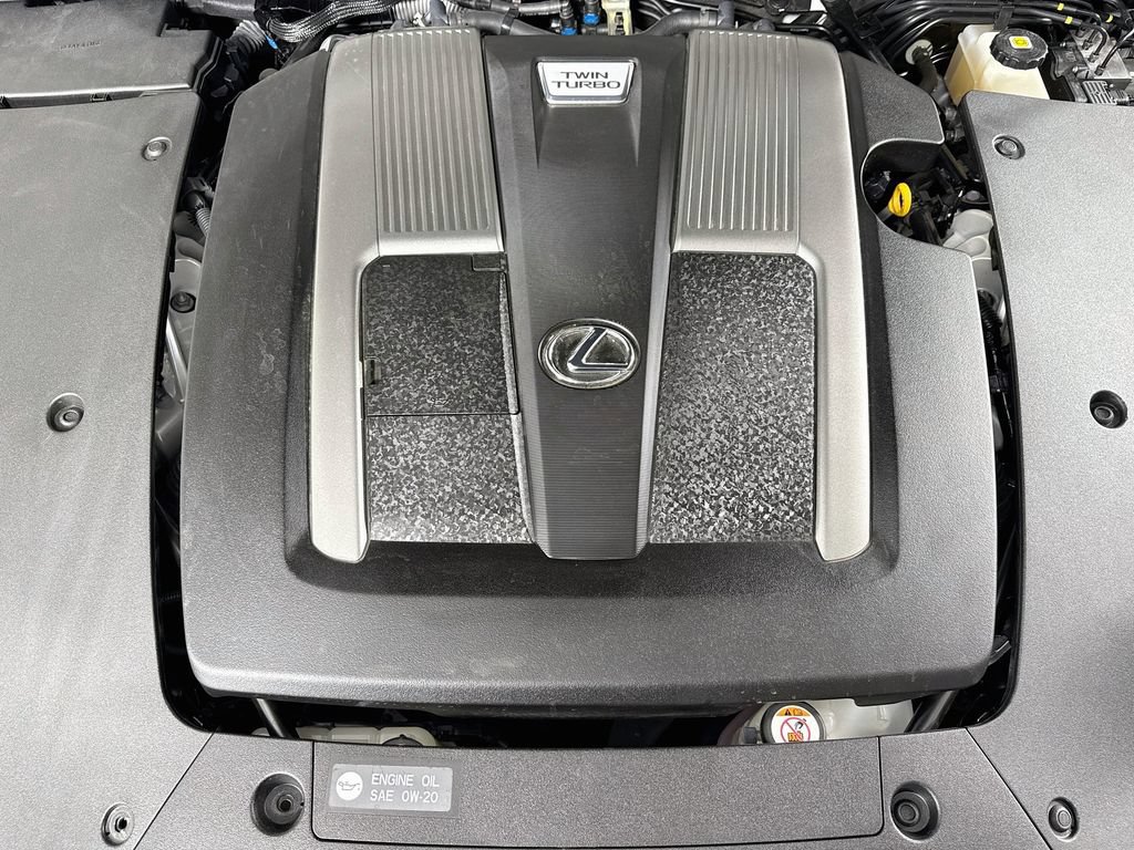 Used 2021 Lexus LS 500 w/ Accessory Package (Z2) RWD image 40