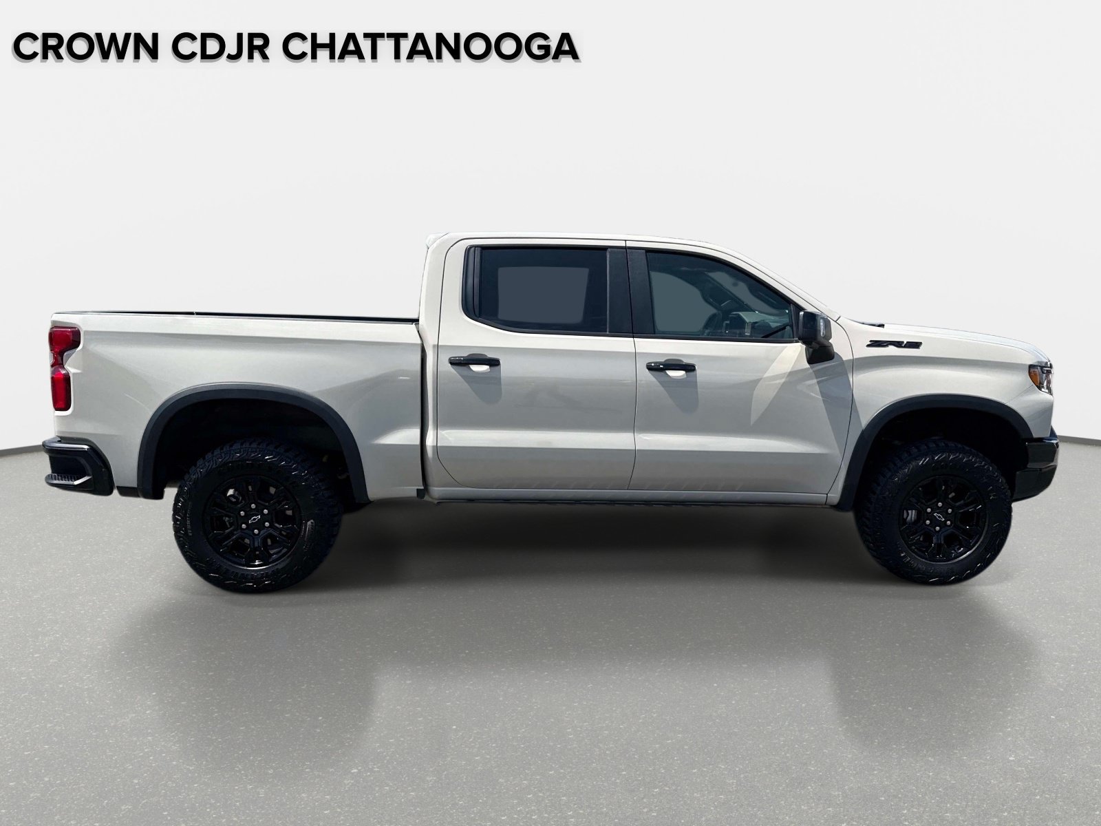 Used 2026 Chevrolet Silverado 1500 ZR2 w/ Dark Appearance Package AWD/4WD image 4